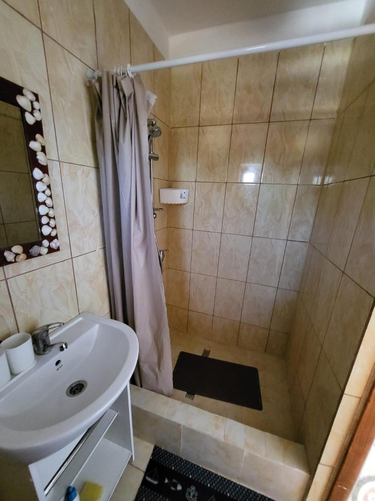 Vila Hipo Венус Екстериор снимка